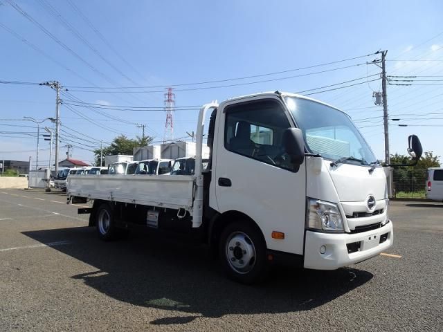 HINO DUTRO 2020