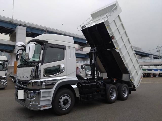 MITSUBISHI FUSOU SUPER GREAT 2024