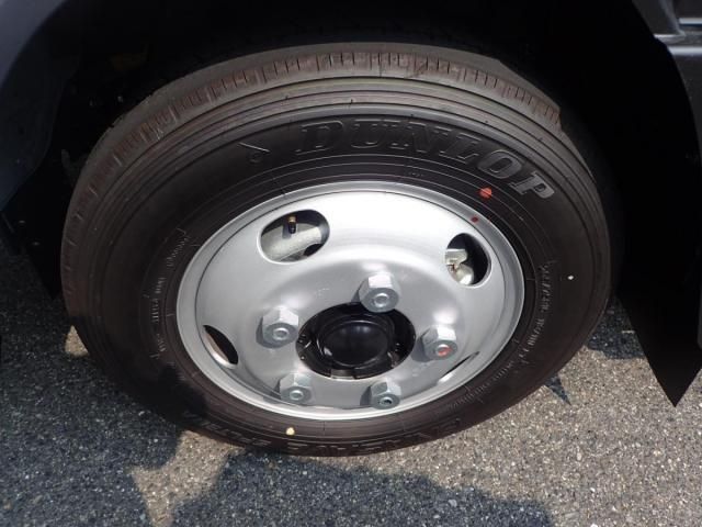 MITSUBISHI CANTER 2025