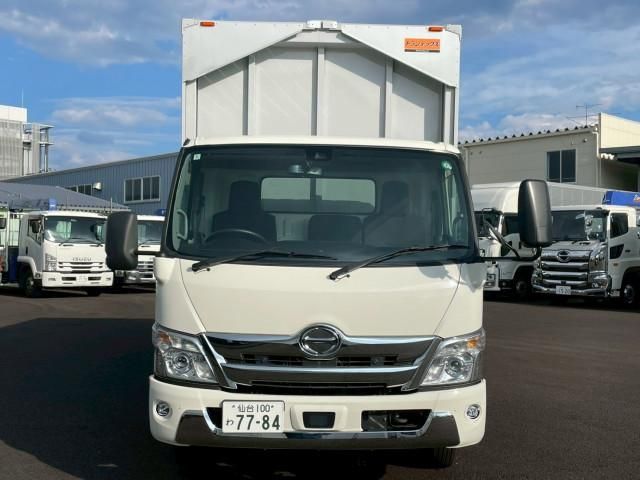 HINO DUTRO 2025