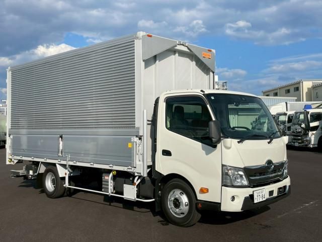 HINO DUTRO 2025
