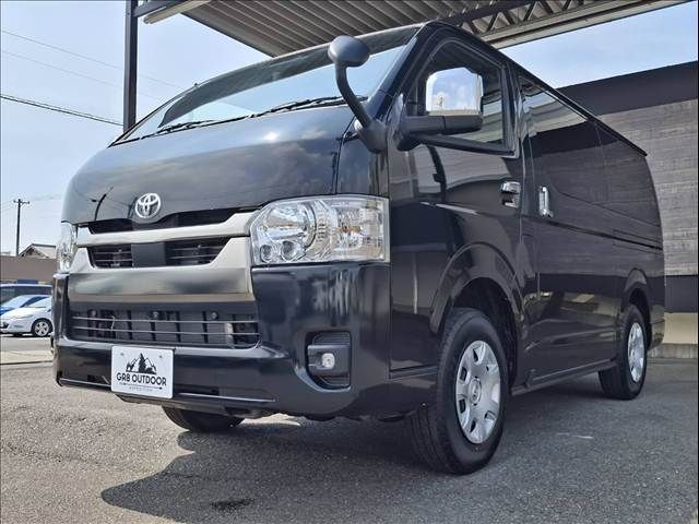 TOYOTA HIACE van 4WD 2025