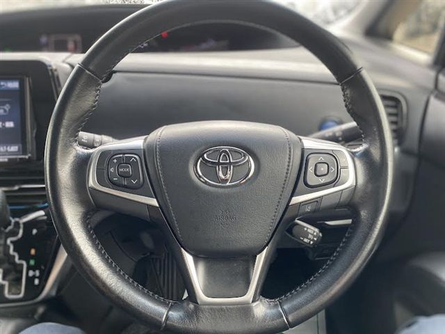 TOYOTA ESTIMA HYBRID 4WD 2017