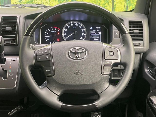 TOYOTA HIACE van 2WD 2025