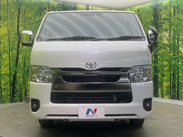 TOYOTA HIACE van 2WD 2025