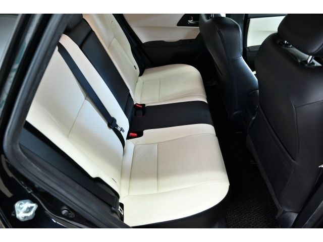 TOYOTA AURIS HYBRID 2016