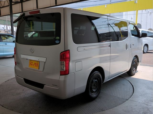 NISSAN NV350 CARAVAN 2012