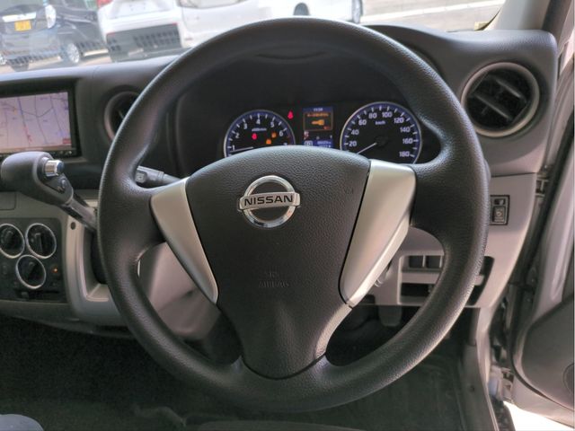 NISSAN NV350 CARAVAN 2012