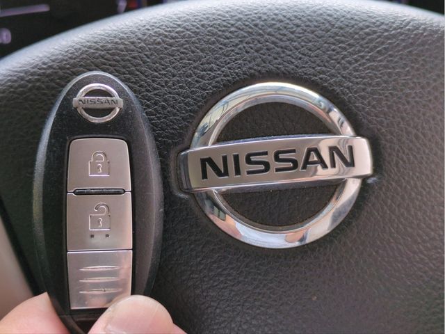 NISSAN NV350 CARAVAN 2012
