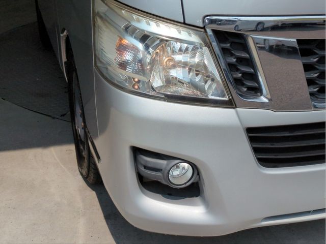 NISSAN NV350 CARAVAN 2012