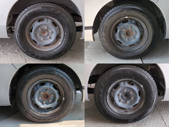 NISSAN NV350 CARAVAN 2012