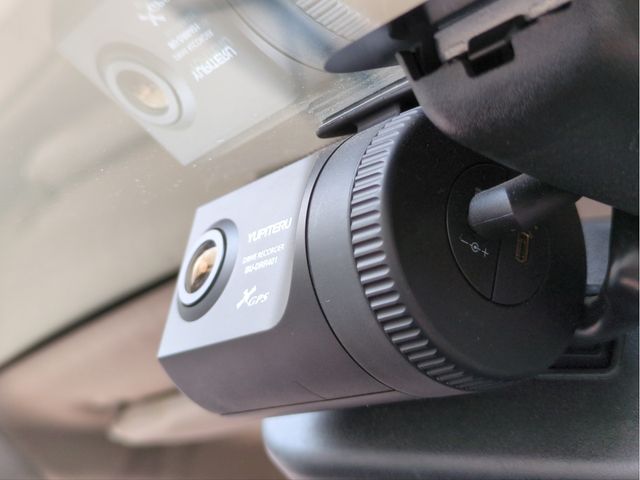 NISSAN NV350 CARAVAN 2012