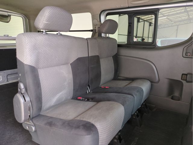 NISSAN NV350 CARAVAN 2012