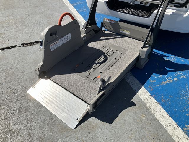 NISSAN NV350 CARAVAN 4WD 2019