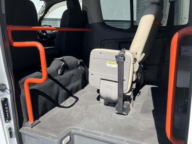 NISSAN NV350 CARAVAN 4WD 2019