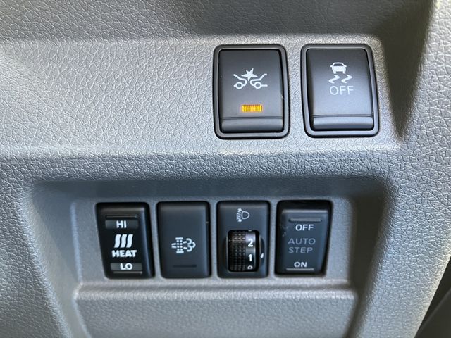 NISSAN NV350 CARAVAN 4WD 2019