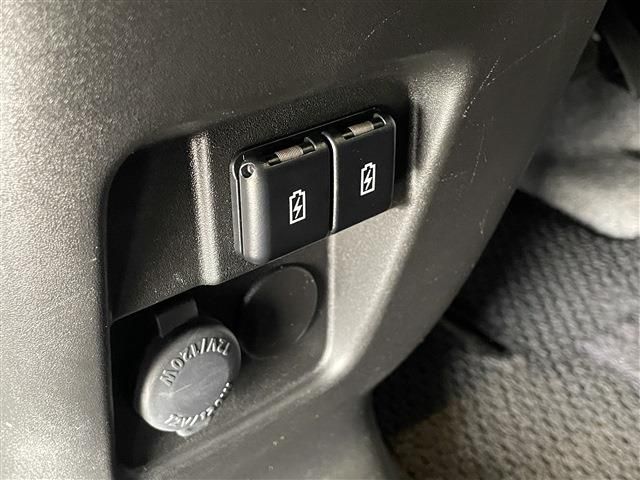 SUZUKI Spacia GEAR 2022