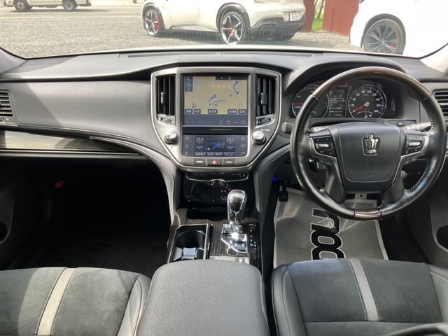 TOYOTA CROWN sedan hybrid 2018