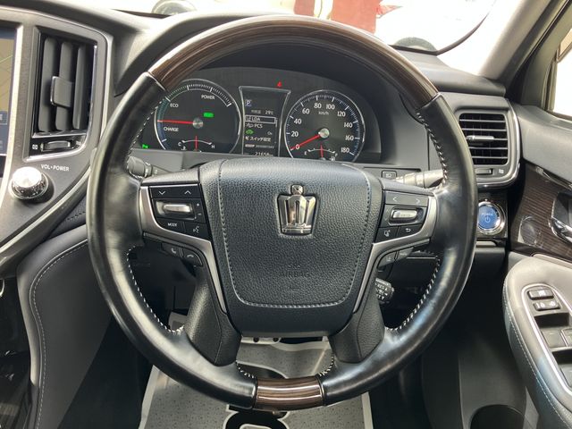 TOYOTA CROWN sedan hybrid 2018