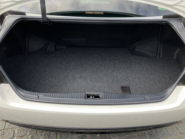 TOYOTA CROWN sedan hybrid 2018