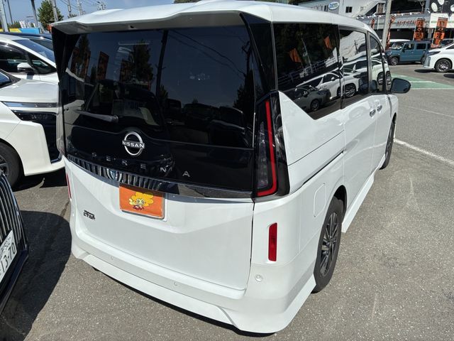 NISSAN SERENA  WG 4WD 2023