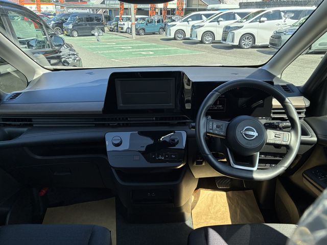 NISSAN SERENA  WG 4WD 2023