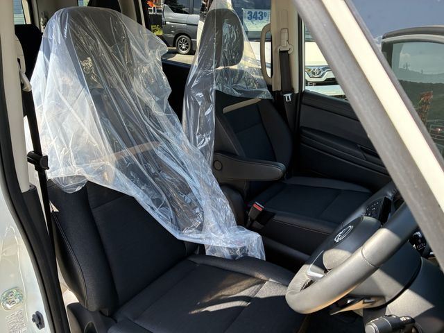 NISSAN SERENA  WG 4WD 2023