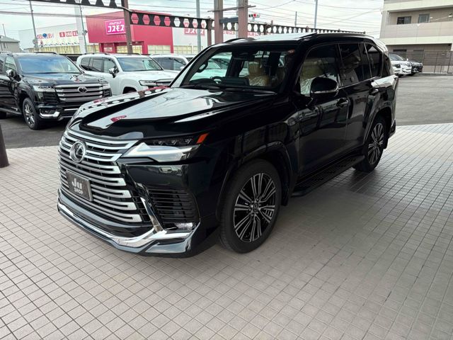 TOYOTA LEXUS LX600 2025