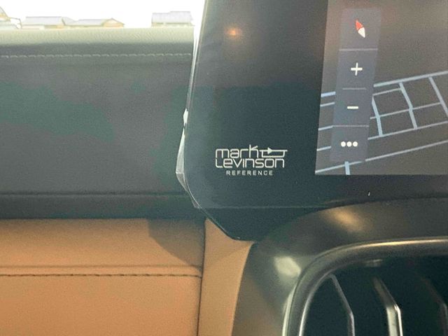 TOYOTA LEXUS LX600 2025