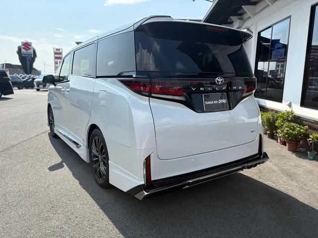 TOYOTA VELLFIRE  HYBRID 2024