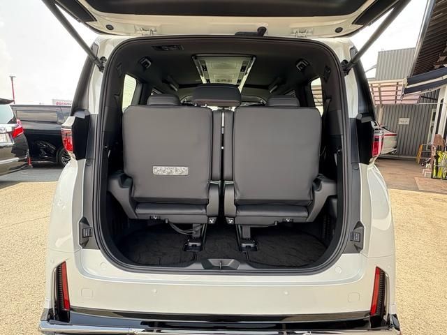 TOYOTA VELLFIRE  HYBRID 2024