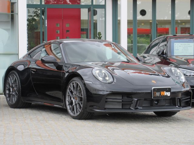 PORSCHE PORSCHE 911 2025