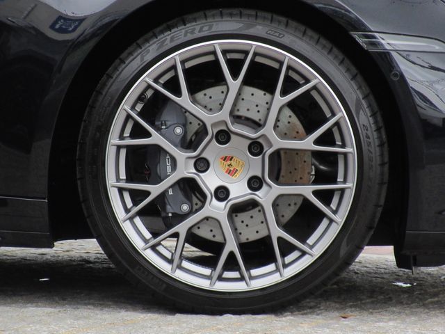 PORSCHE PORSCHE 911 2025