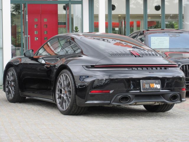 PORSCHE PORSCHE 911 2025