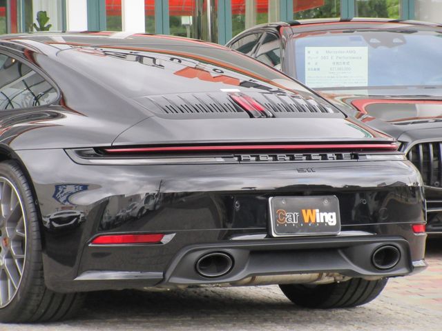 PORSCHE PORSCHE 911 2025