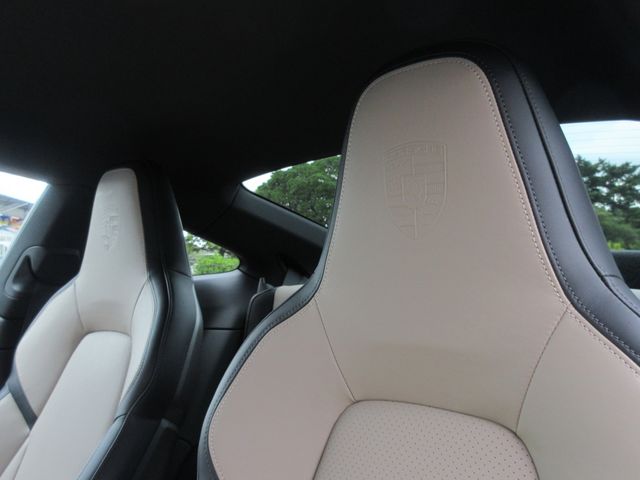 PORSCHE PORSCHE 911 2025