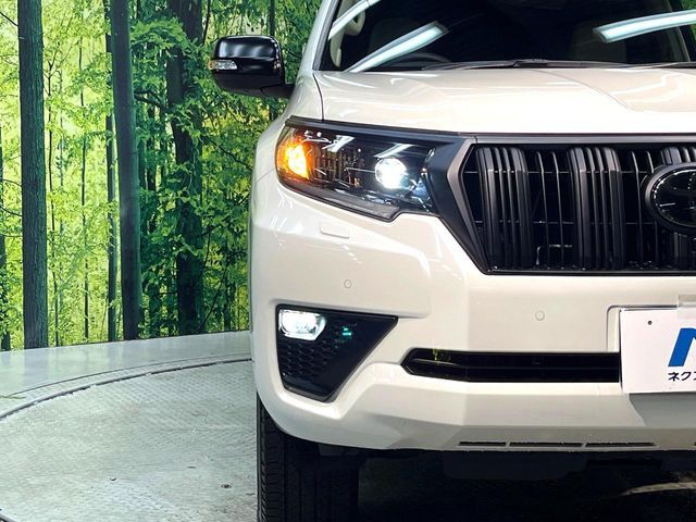 TOYOTA LANDCRUISER PRADO 2023