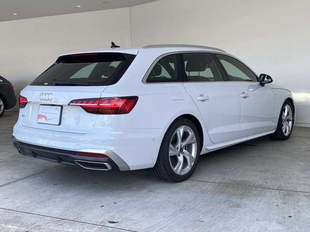 AUDI AUDI A4 AVANT 2023