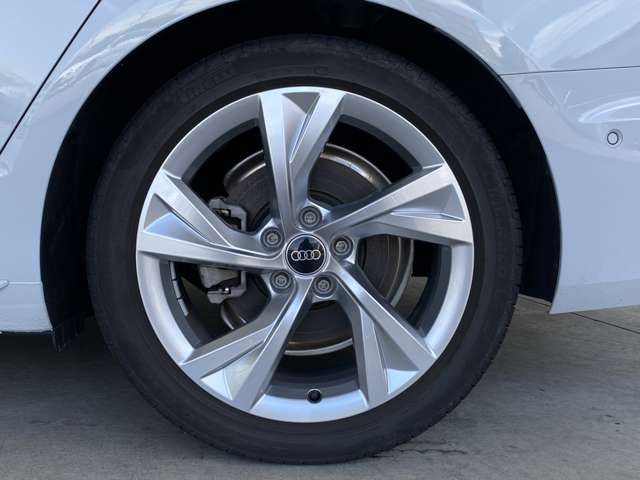 AUDI AUDI A4 AVANT 2023