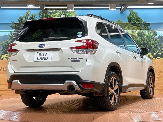 SUBARU FORESTER 2018
