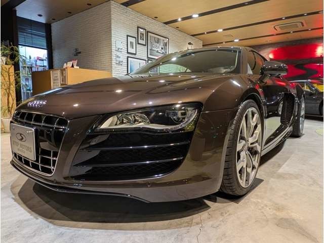 AUDI AUDI R8 2012