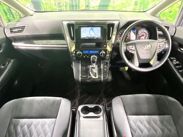 TOYOTA VELLFIRE 2018