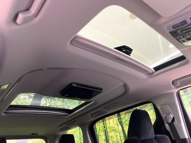 TOYOTA VELLFIRE 2018