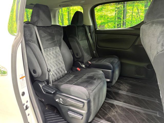 TOYOTA VELLFIRE 2018