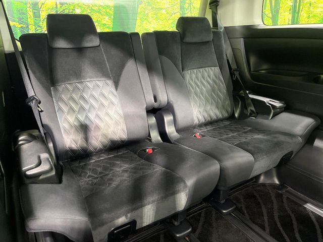 TOYOTA VELLFIRE 2018