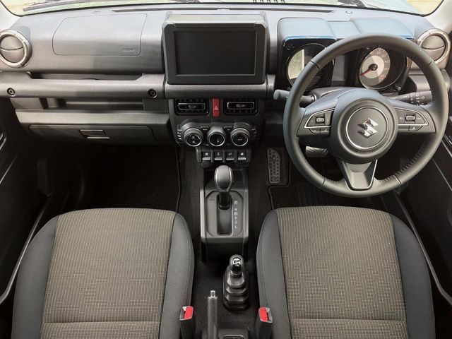 SUZUKI JIMNY NOMADE 2025