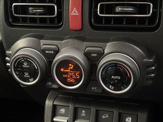 SUZUKI JIMNY NOMADE 2025