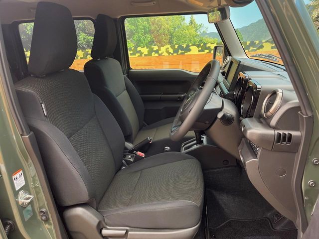 SUZUKI JIMNY NOMADE 2025