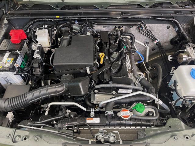 SUZUKI JIMNY NOMADE 2025