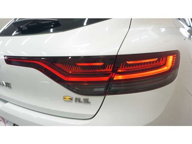 RENAULT RENAULT MEGANE hatchback 2023